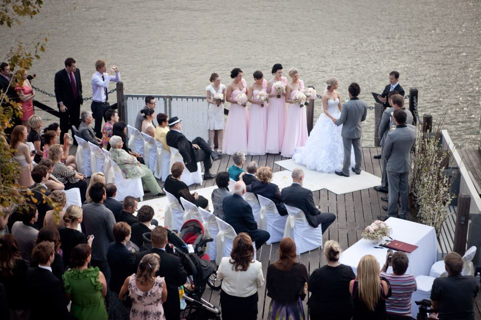 Riverlife Wedding Ceremony with Celebrant Jamie Eastgate. Image: Milque Photography